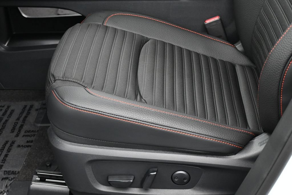 New 2026 Nissan Pathfinder Rock Creek AWD/4WD image 15