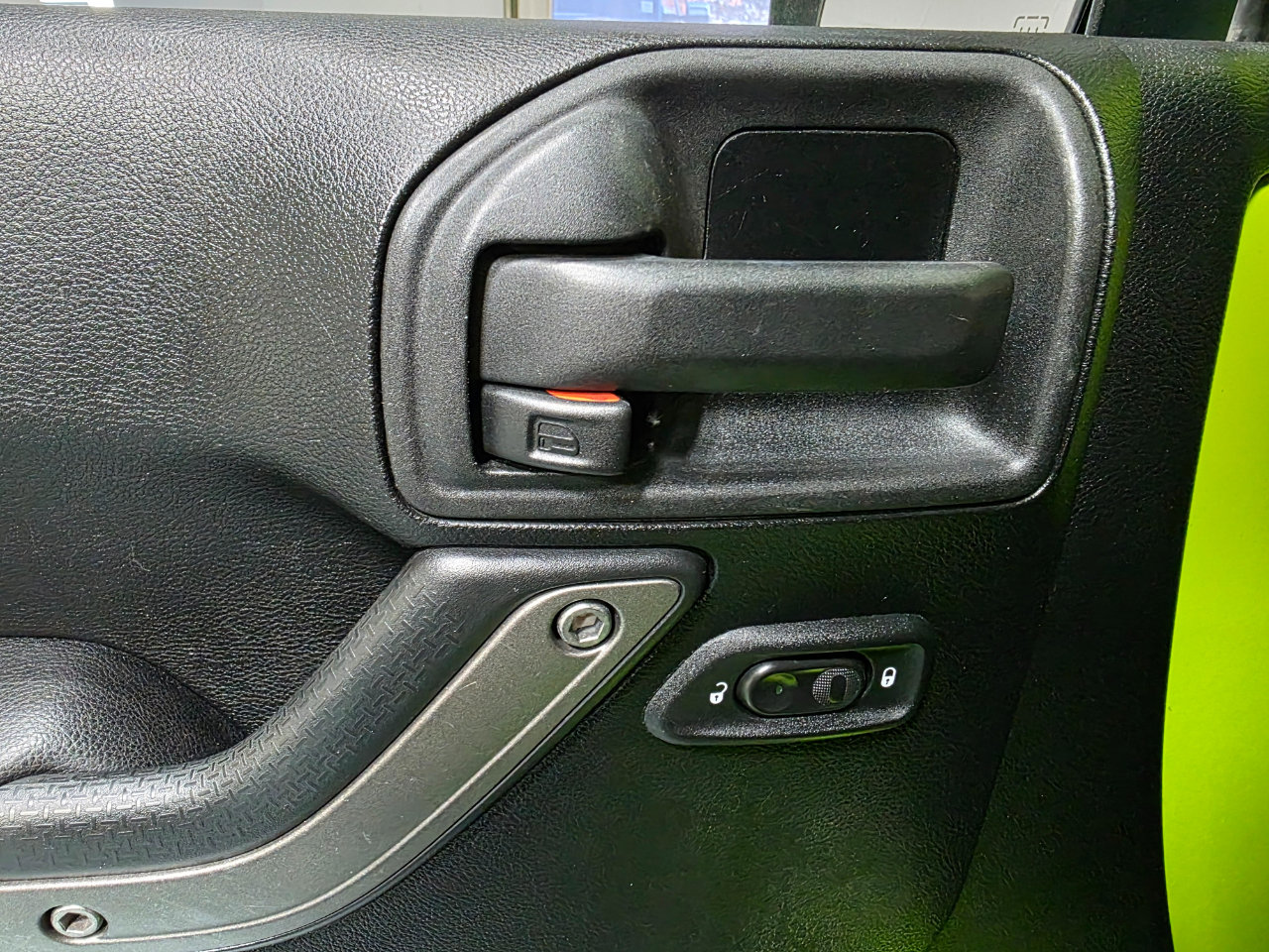 Used 2013 Jeep Wrangler Unlimited Sport image 18