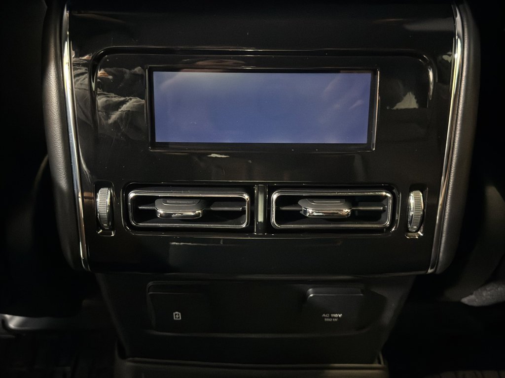 Used 2023 Lincoln Aviator Reserve w/ Equipment Group 201A image 15