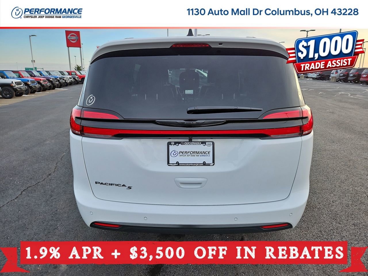 New 2026 Chrysler Pacifica Select w/ S Appearance Package FWD image 6