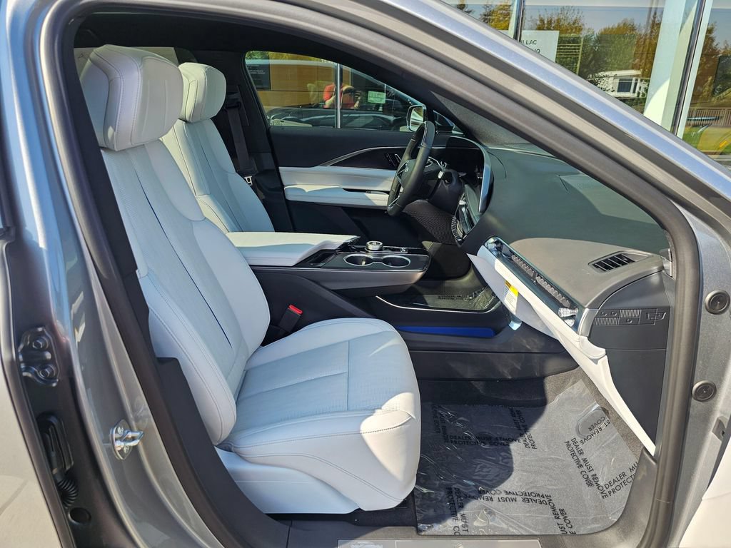 New 2026 Cadillac Lyriq Sport AWD/4WD image 11