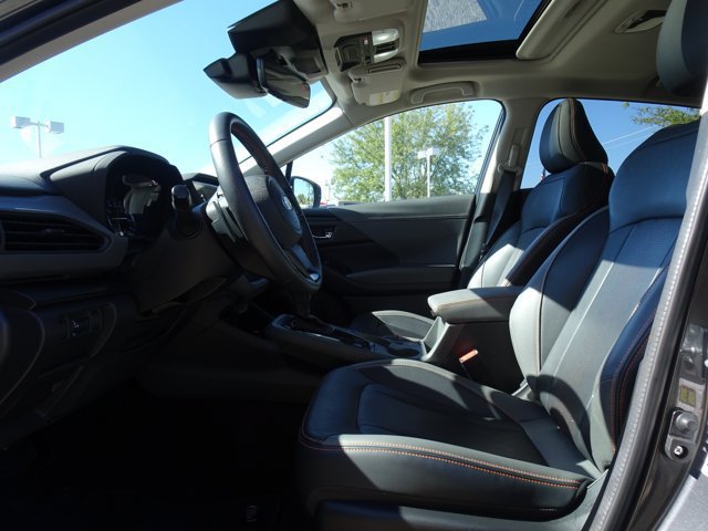 Used 2024 Subaru Crosstrek 2.5i Limited w/ Crosstrek Mirror Package AWD/4WD image 9