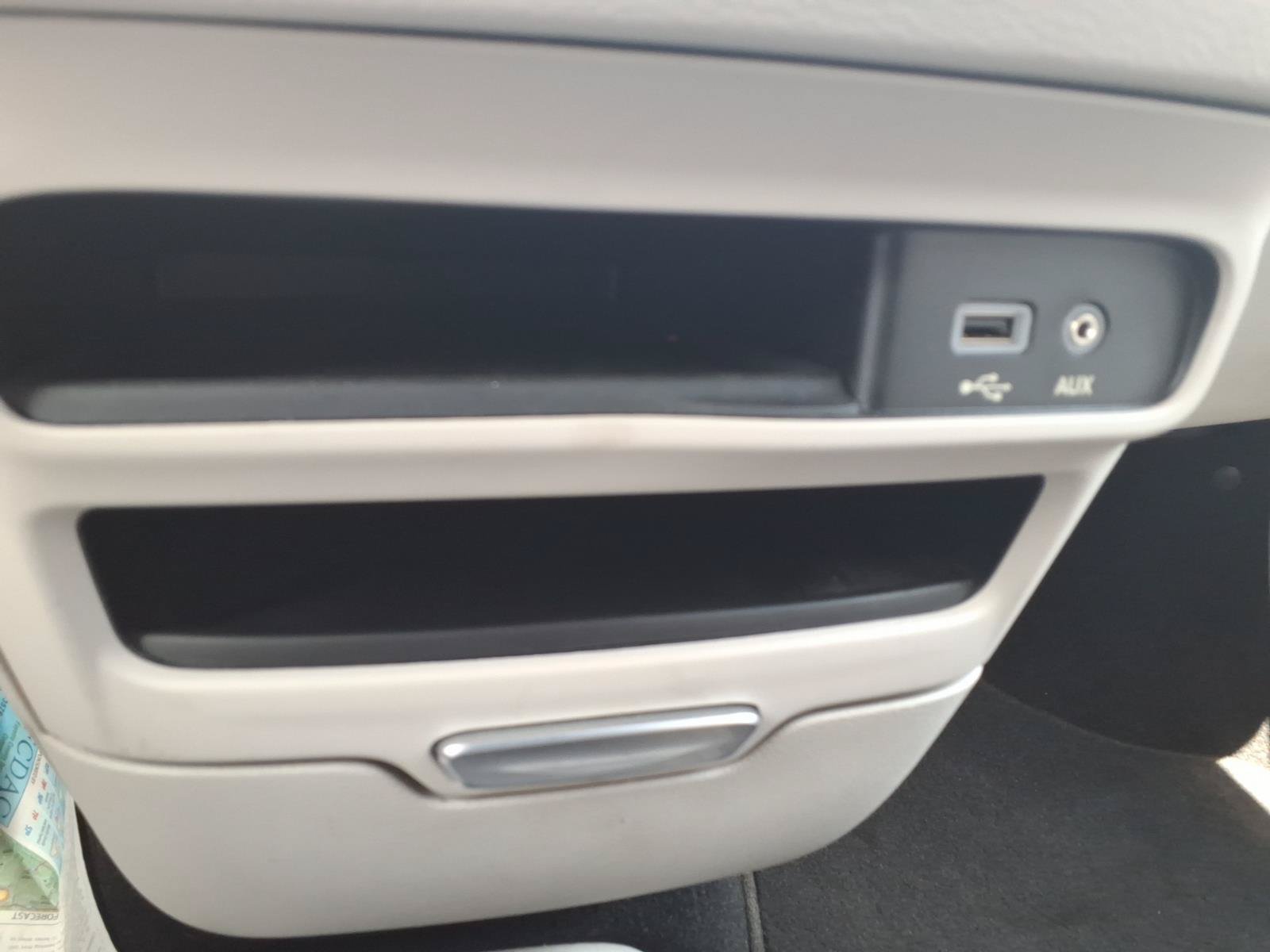 Used 2017 Chrysler Pacifica Touring Plus FWD image 11