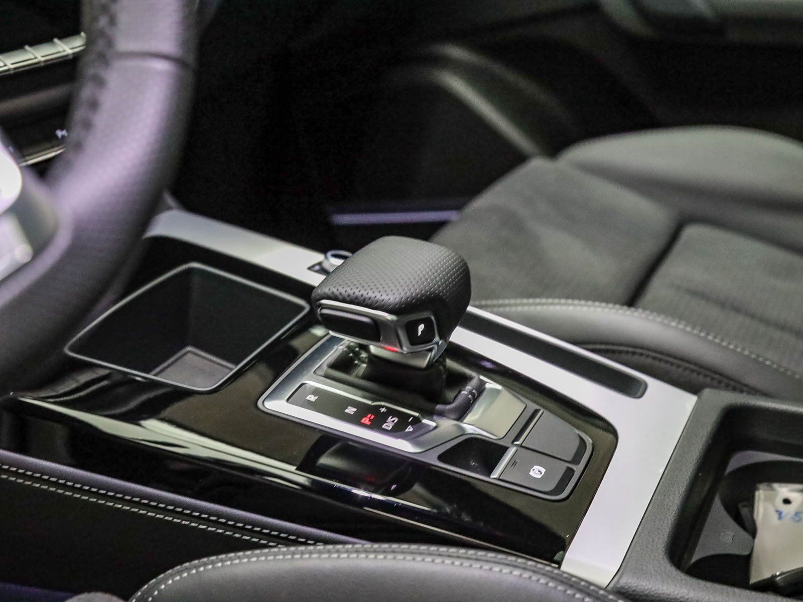 Used 2024 Audi Q5 e Premium Plus image 24