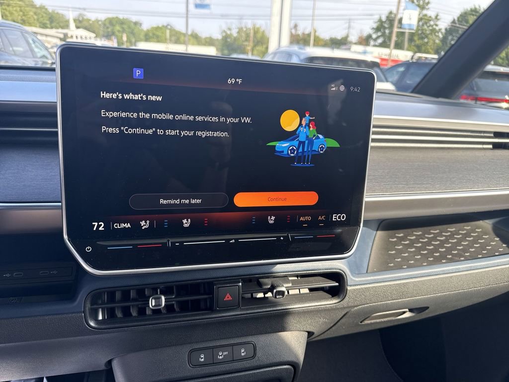 New 2025 Volkswagen ID. Buzz Pro S Plus AWD/4WD image 13
