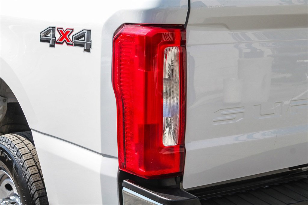 Used 2023 Ford F250 XL w/ XL Chrome Package image 11
