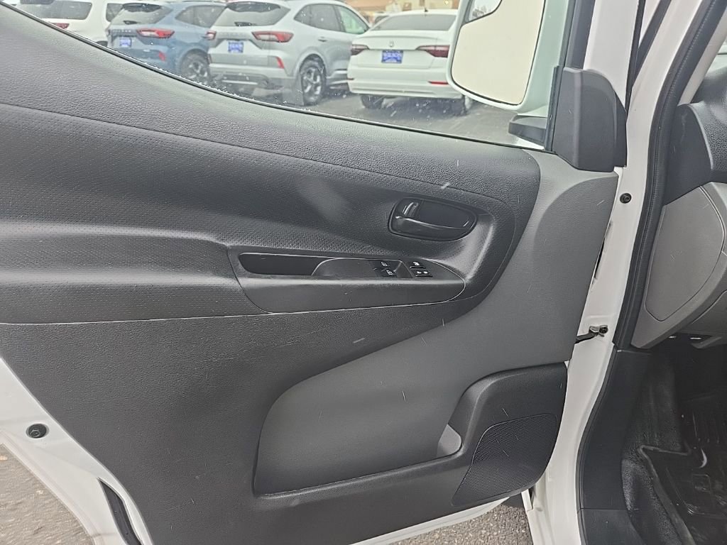 Used 2021 Nissan NV200 SV image 9