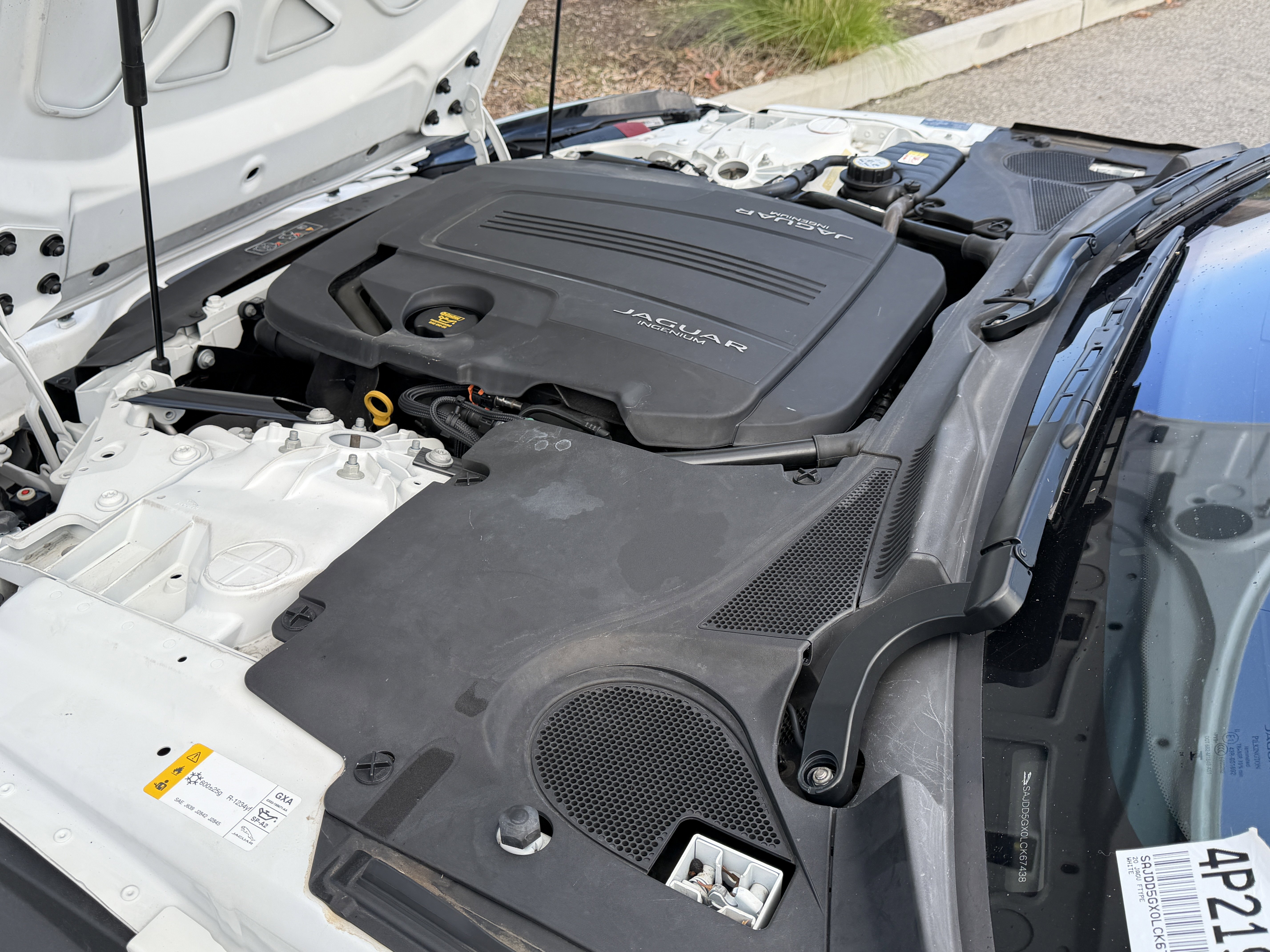 Used 2020 Jaguar F-TYPE Convertible image 28