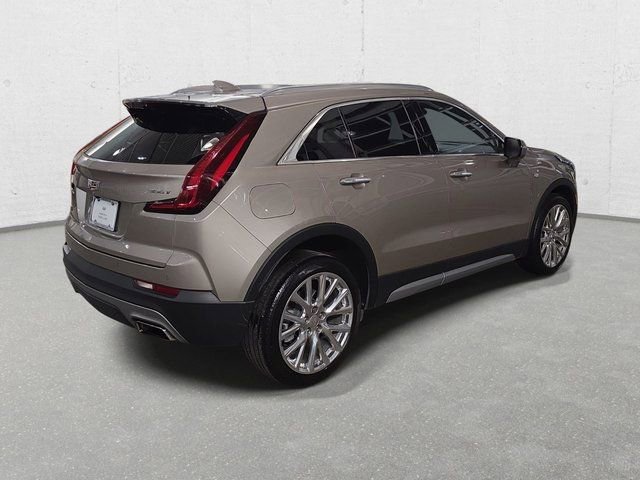 Used 2022 Cadillac XT4 Premium Luxury w/ Technology Package image 5