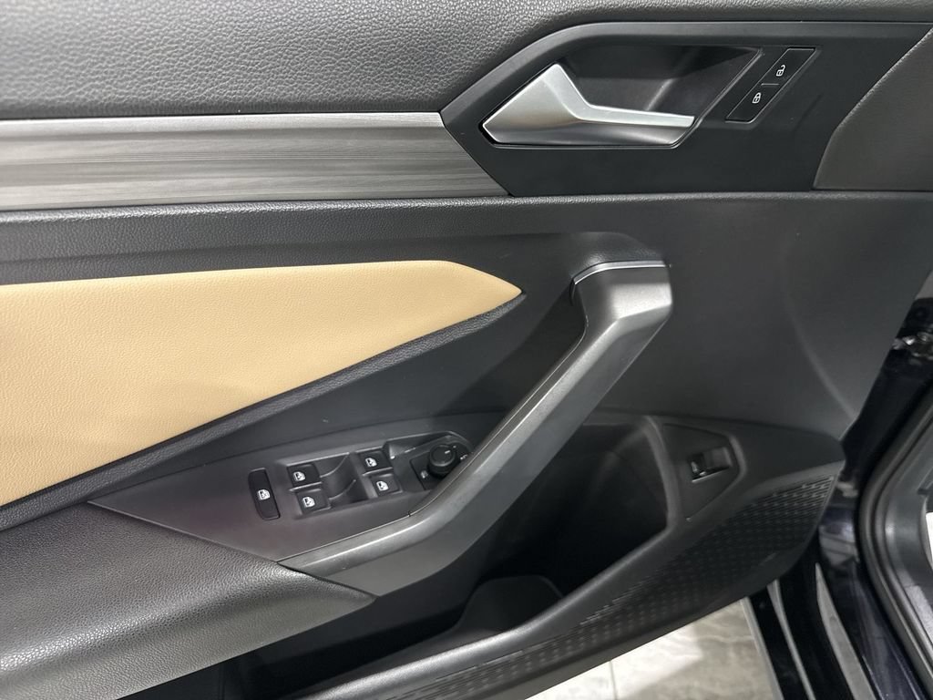 Used 2019 Volkswagen Jetta SEL FWD image 24