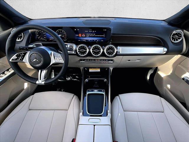 New 2026 Mercedes-Benz GLB 250 image 7
