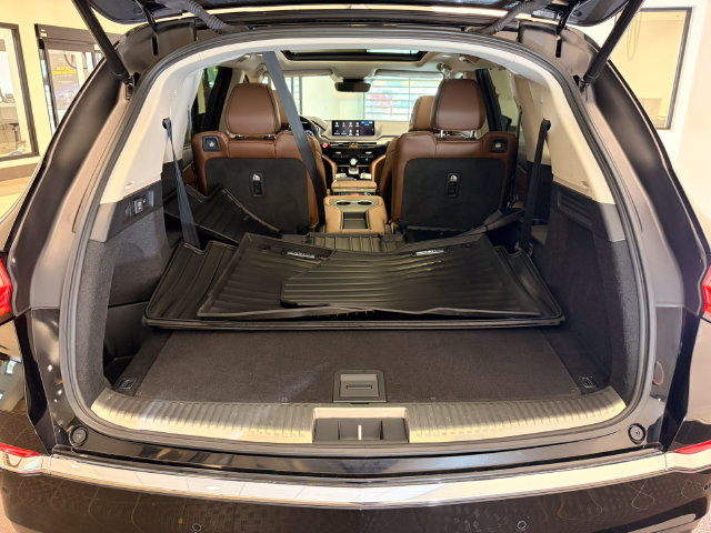 Used 2024 Acura MDX w/ Advance Package AWD/4WD image 27