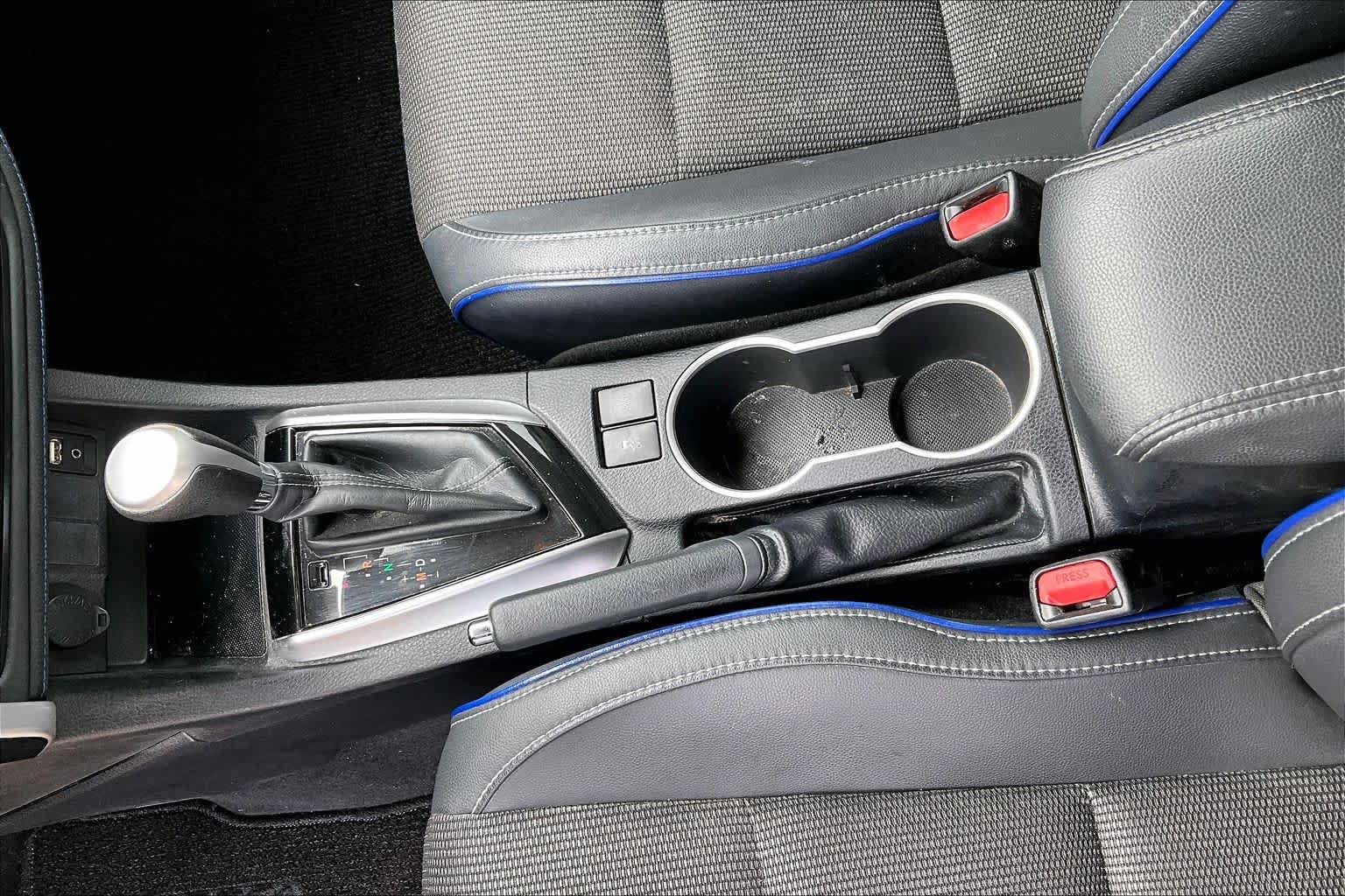 Used 2018 Toyota Corolla SE FWD image 15