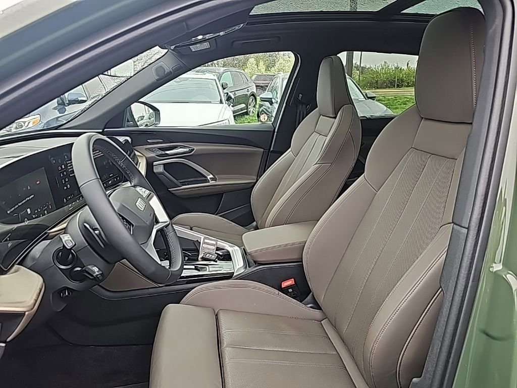 Certified 2025 Audi Q5 Premium Plus w/ Premium Plus image 3