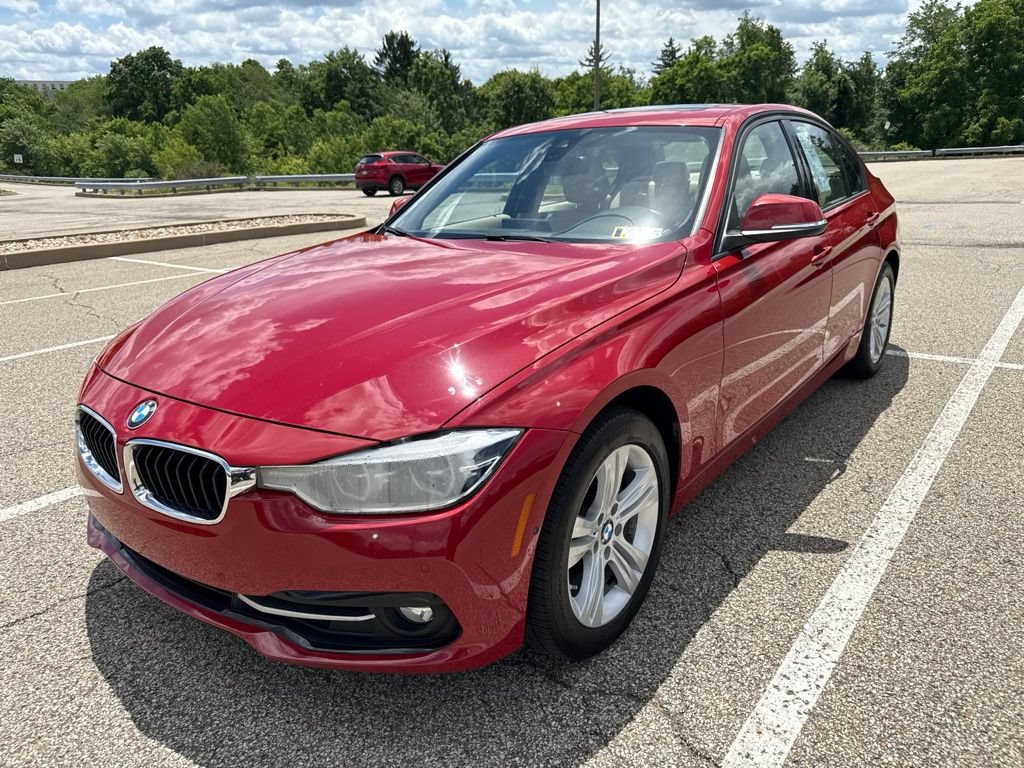 Used 2016 BMW 328i xDrive Sedan AWD/4WD image 2