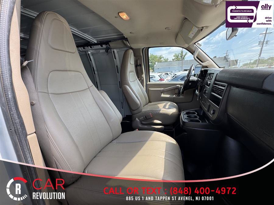 Used 2021 Chevrolet Express 2500 w/ Driver Convenience Package RWD image 33