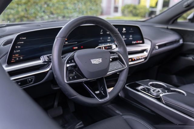 Used 2024 Cadillac Lyriq Luxury RWD image 25