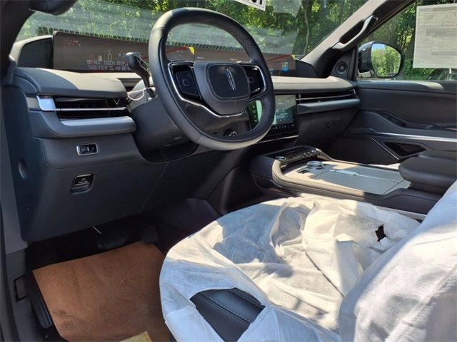 New 2025 Lincoln Navigator L Reserve w/ Jet Appearance Package image 14