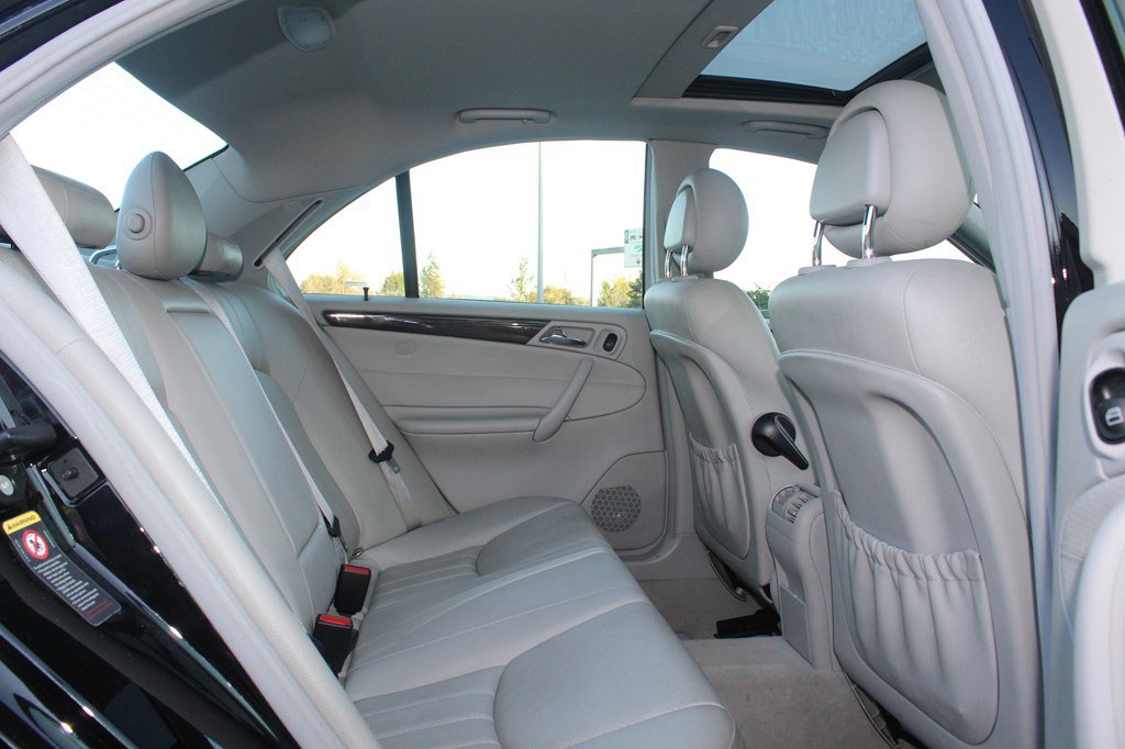 Used 2005 Mercedes-Benz C 320 Sedan image 18