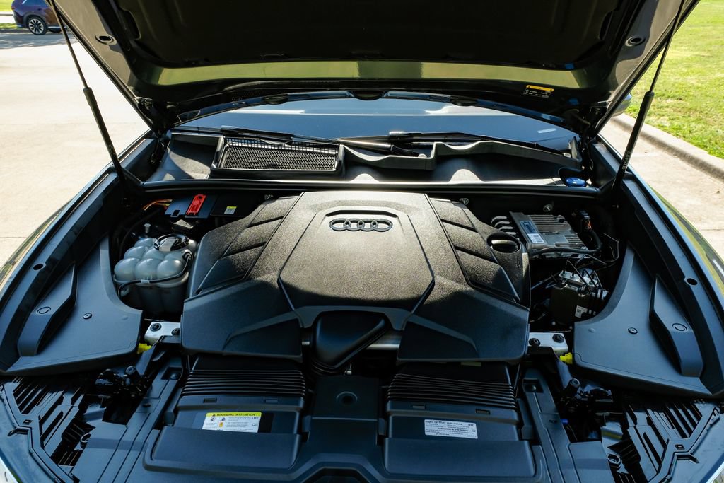 Used 2021 Audi Q8 Premium Plus AWD/4WD image 57
