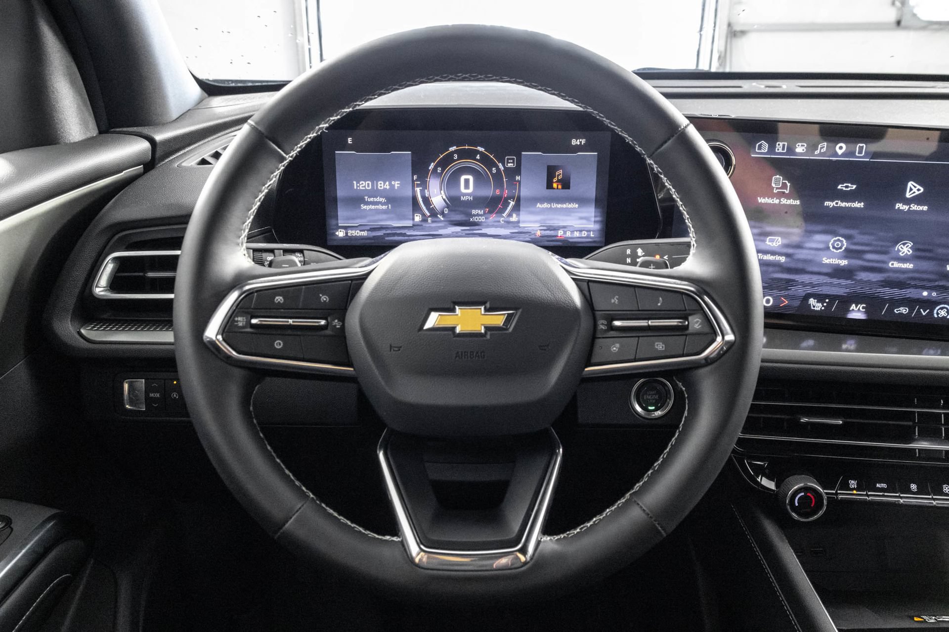 Used 2026 Chevrolet Traverse LT FWD image 26