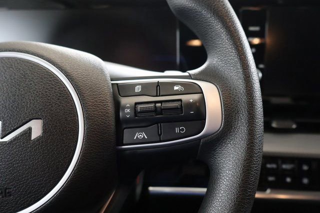 Used 2023 Kia Sportage LX AWD/4WD image 18
