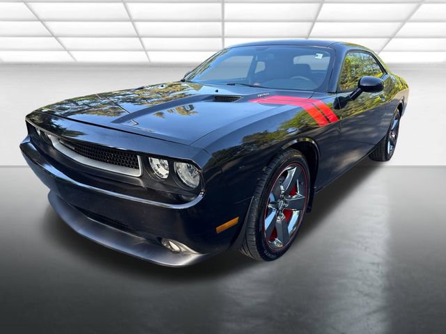 Used 2014 Dodge Challenger R/T Plus RWD image 1