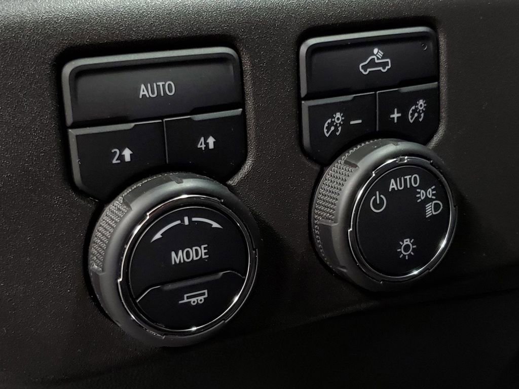 Used 2023 Chevrolet Silverado 1500 LT w/ Protection Package image 29