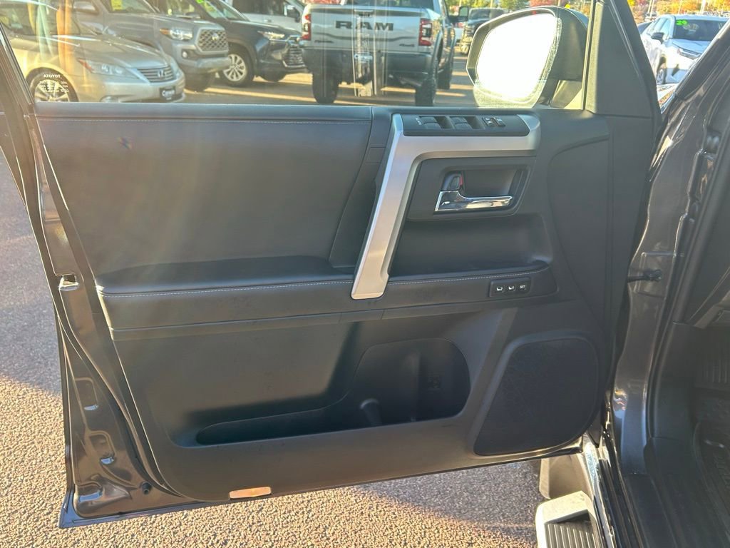 Used 2023 Toyota 4Runner Limited image 15