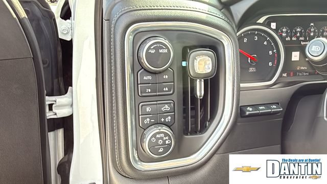 Used 2021 Chevrolet Silverado 1500 LTZ w/ LTZ Premium Package AWD/4WD image 16