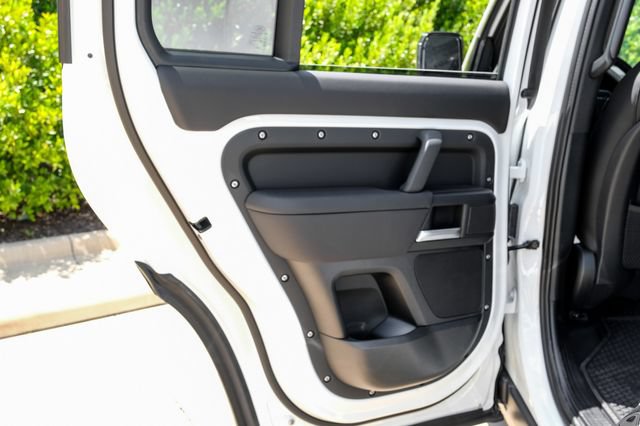 New 2026 Land Rover Defender 110 X-Dynamic SE AWD/4WD image 56