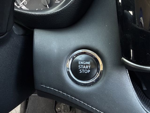 Used 2023 Toyota Highlander XLE image 23