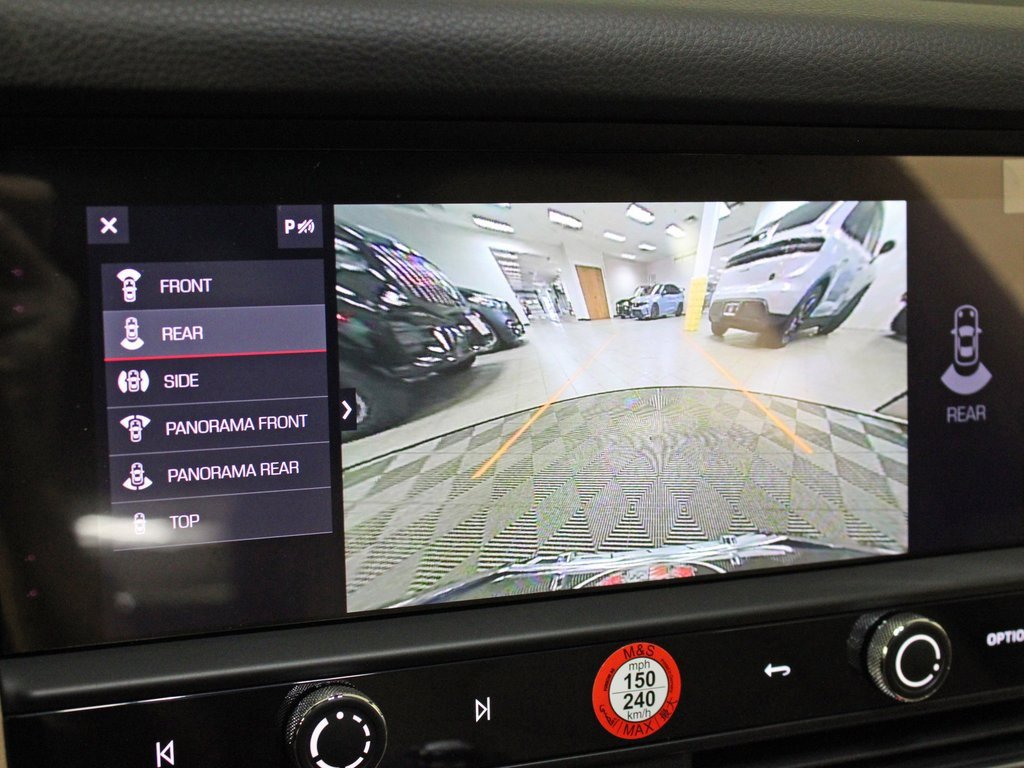 Certified 2025 Porsche Macan image 27