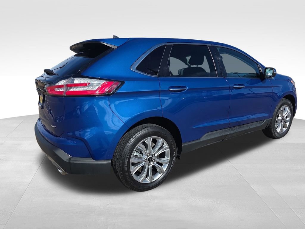 Used 2024 Ford Edge Titanium image 5