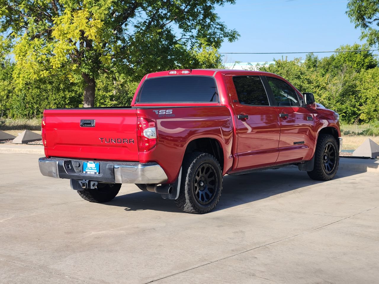 Used 2018 Toyota Tundra SR5 w/ SR5 Upgrade Package RWD image 5