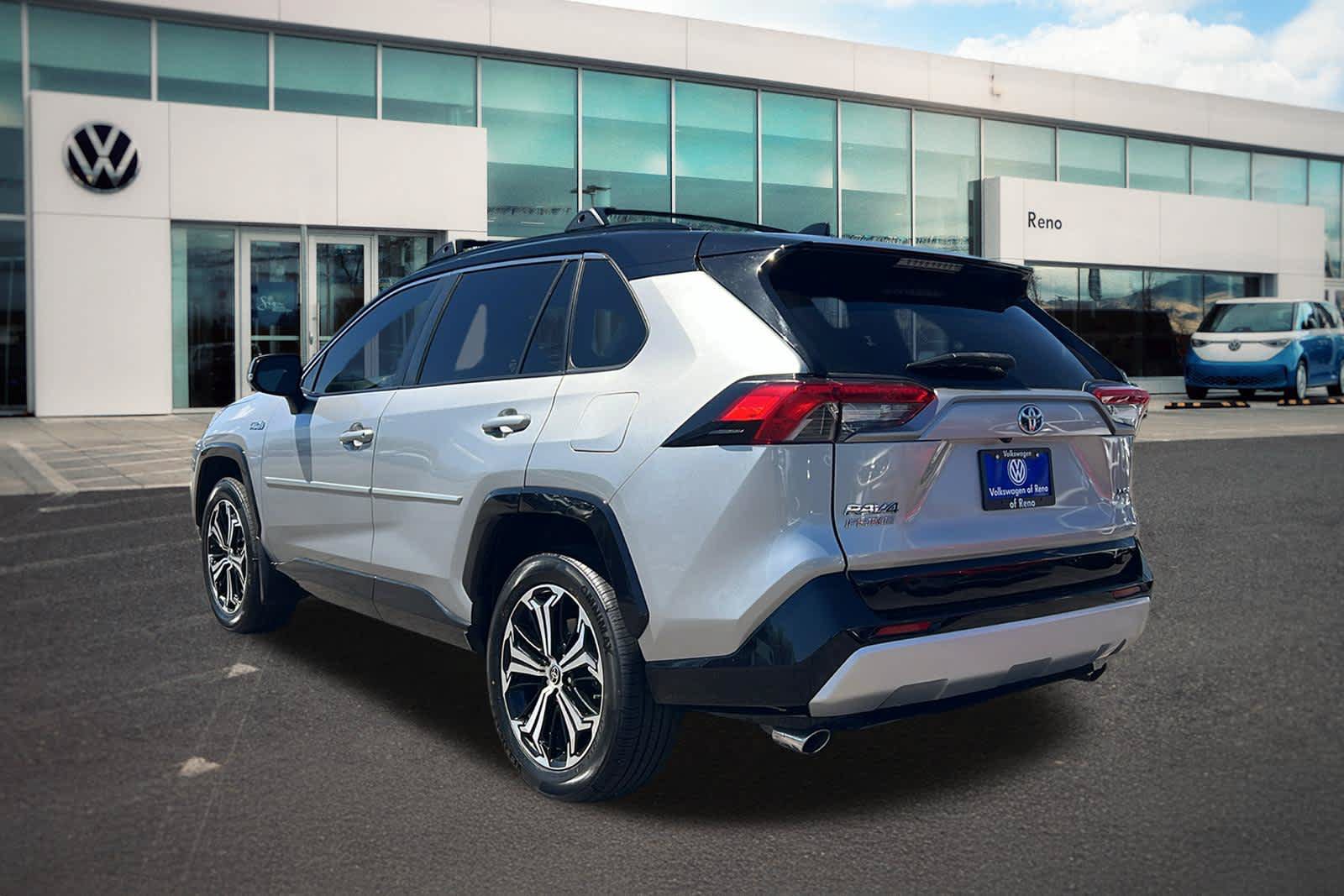 Used 2023 Toyota RAV4 XSE AWD/4WD image 7