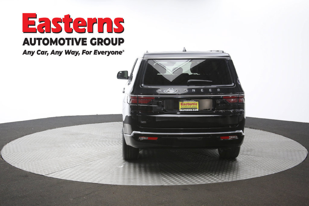 Used 2022 Jeep Wagoneer Series II AWD/4WD image 38