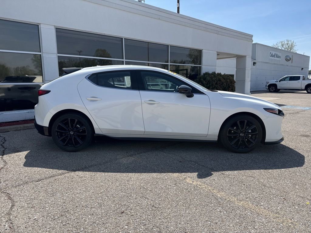 Used 2024 MAZDA MAZDA3 Hatchback w/ Appearance Package AWD/4WD image 2
