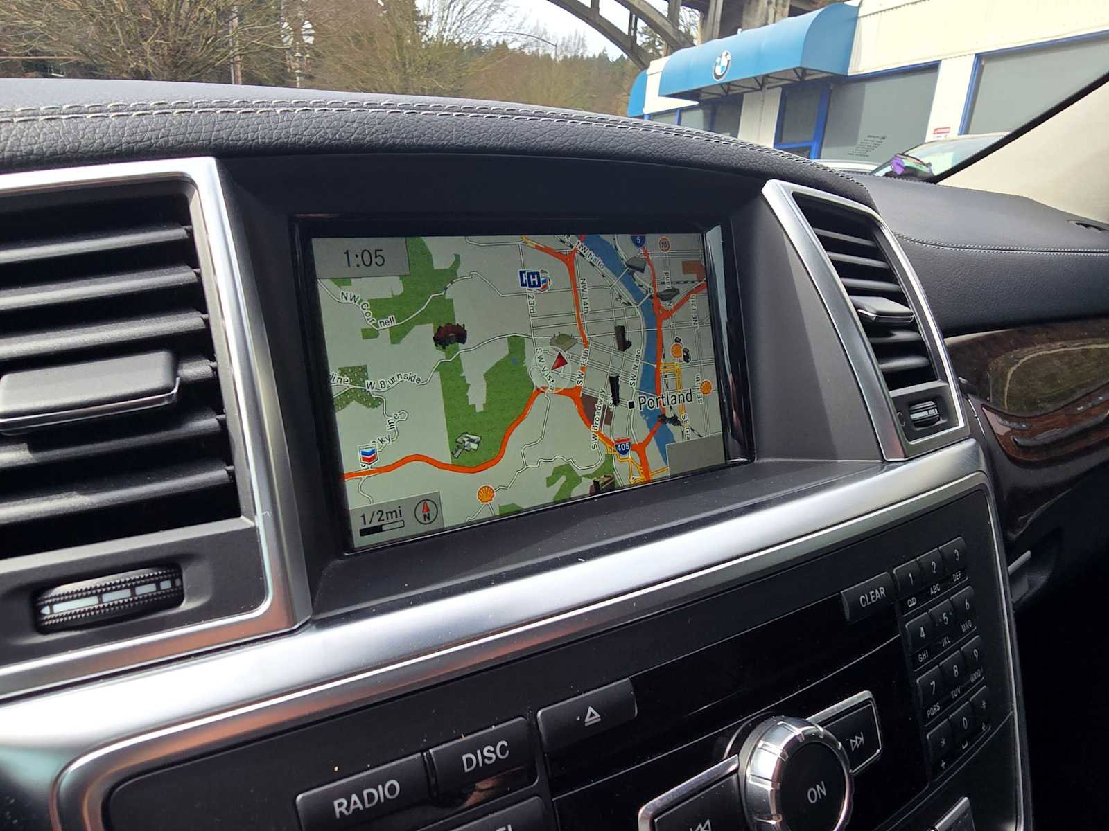 Used 2015 Mercedes-Benz GL 450 4MATIC image 32