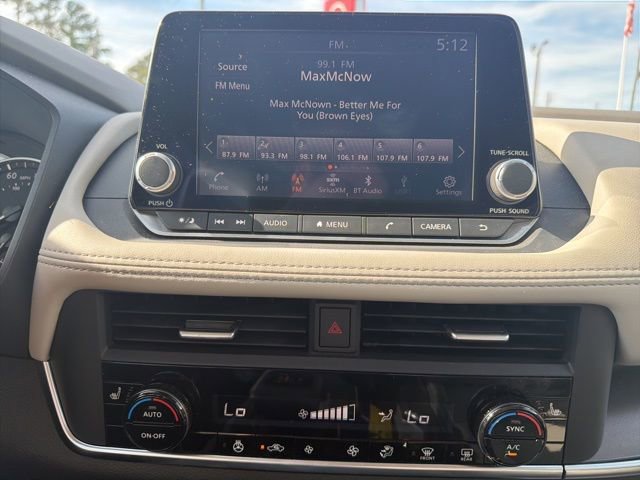 Used 2023 Nissan Rogue SV w/ SV Premium B Package FWD image 26