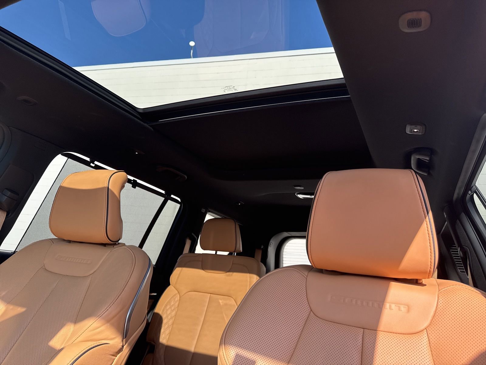 Used 2024 Jeep Grand Cherokee L Summit w/ Advanced Protech Group IV image 40