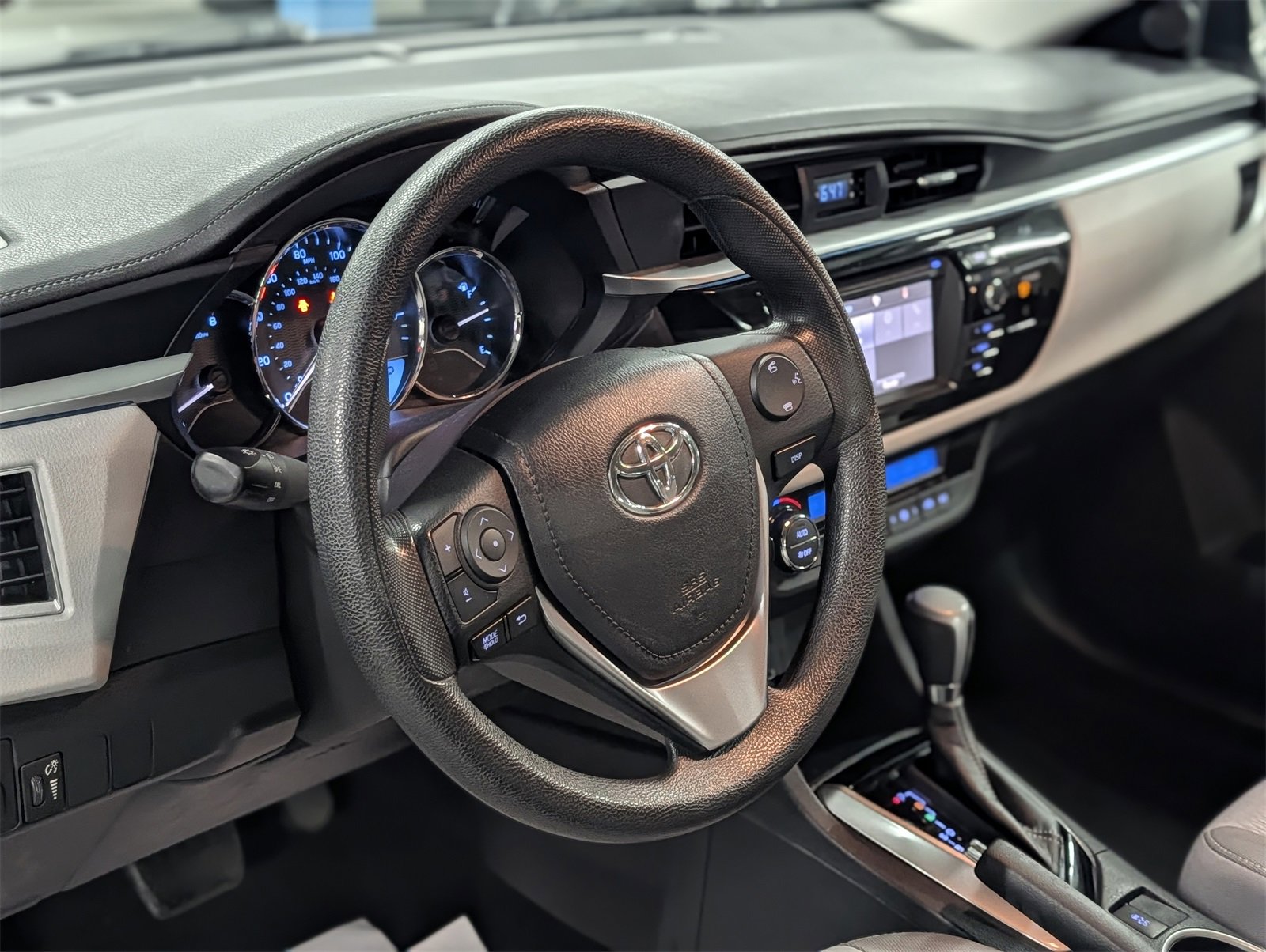 Used 2016 Toyota Corolla S image 14