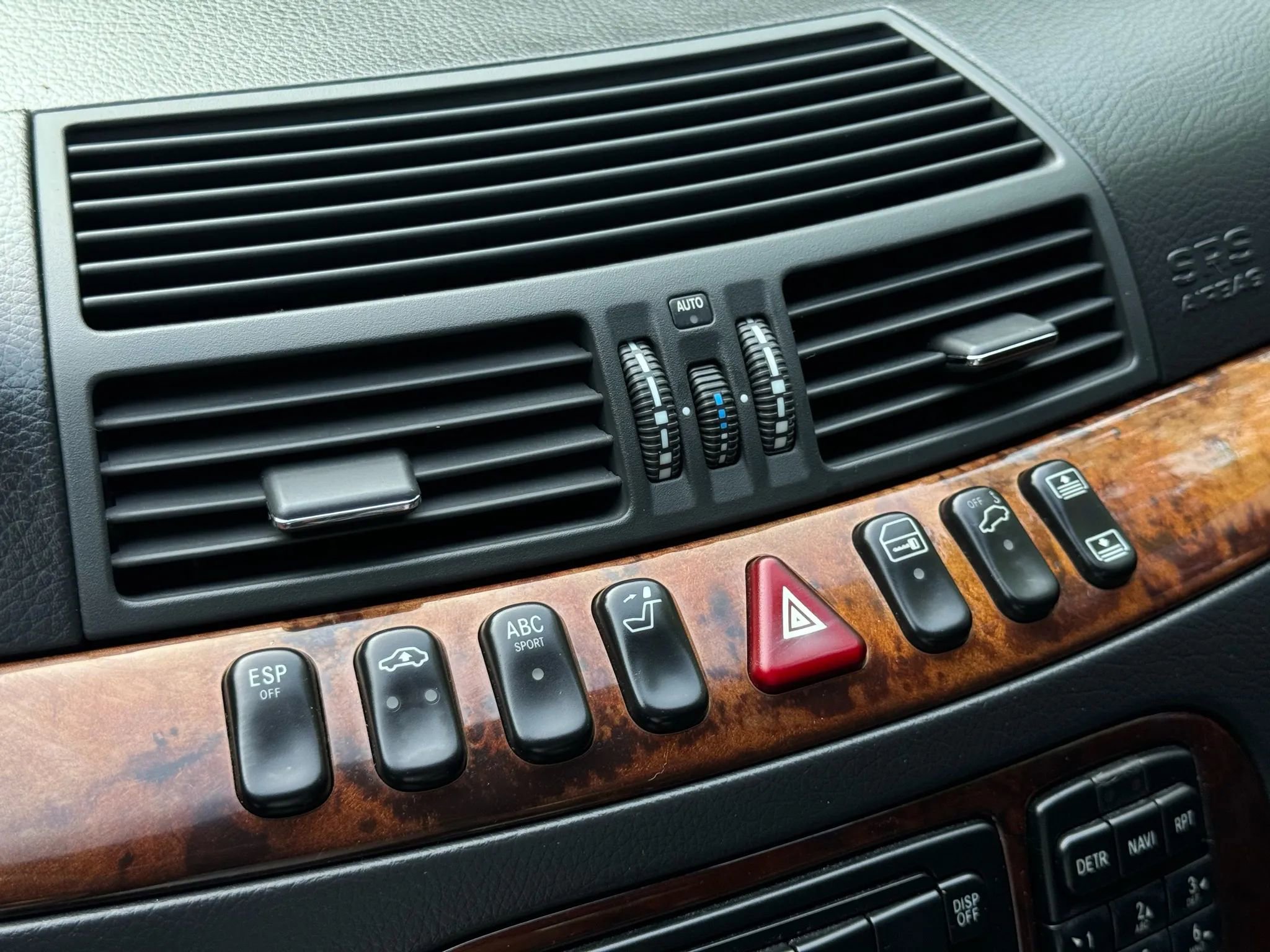 Used 2001 Mercedes-Benz S 55 AMG image 43