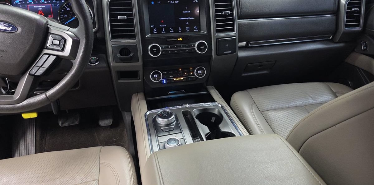 Used 2019 Ford Expedition Max XLT w/ Equipment Group 202A AWD/4WD image 10