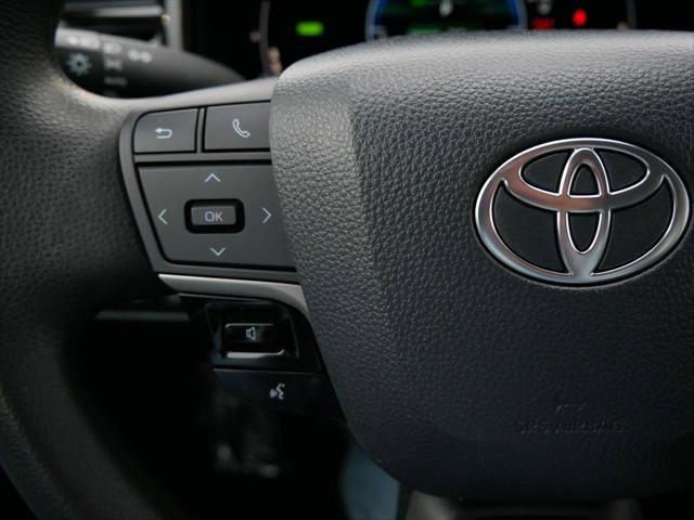 Certified 2025 Toyota Camry LE image 27