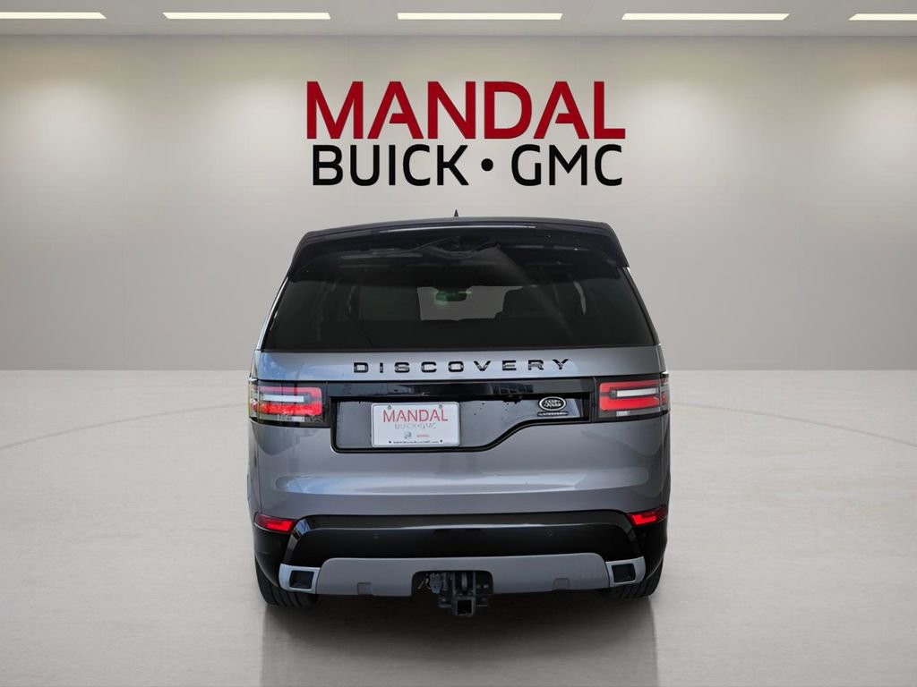 Used 2020 Land Rover Discovery Landmark image 7
