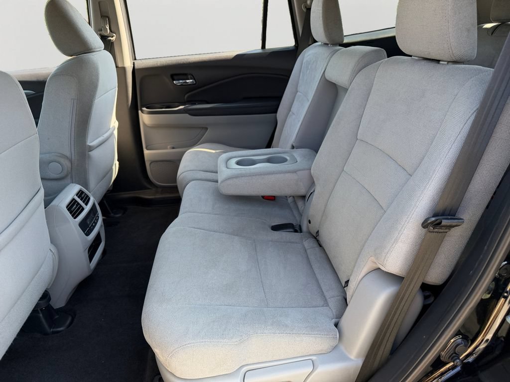 Used 2019 Honda Pilot EX image 11