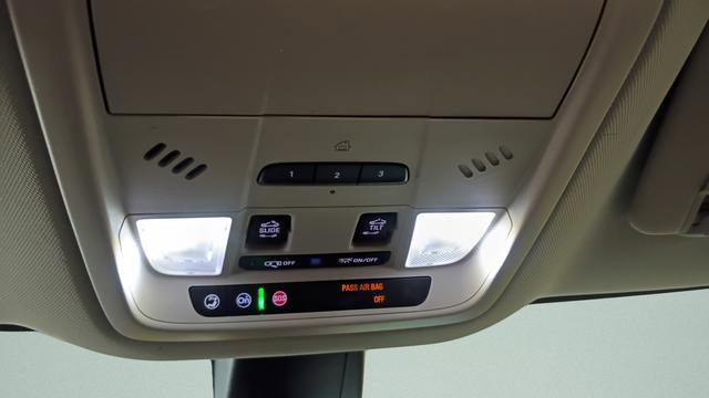 Used 2019 Buick Enclave Premium w/ Experience Buick Package image 18