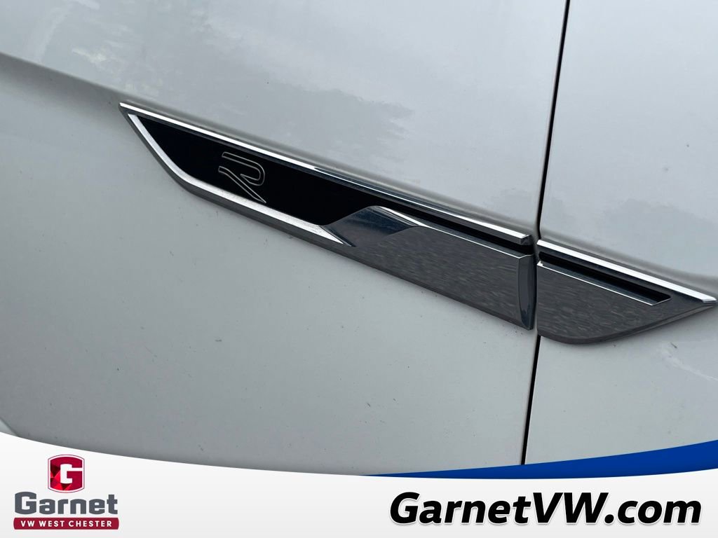 Used 2024 Volkswagen Atlas SEL Premium R-Line image 19