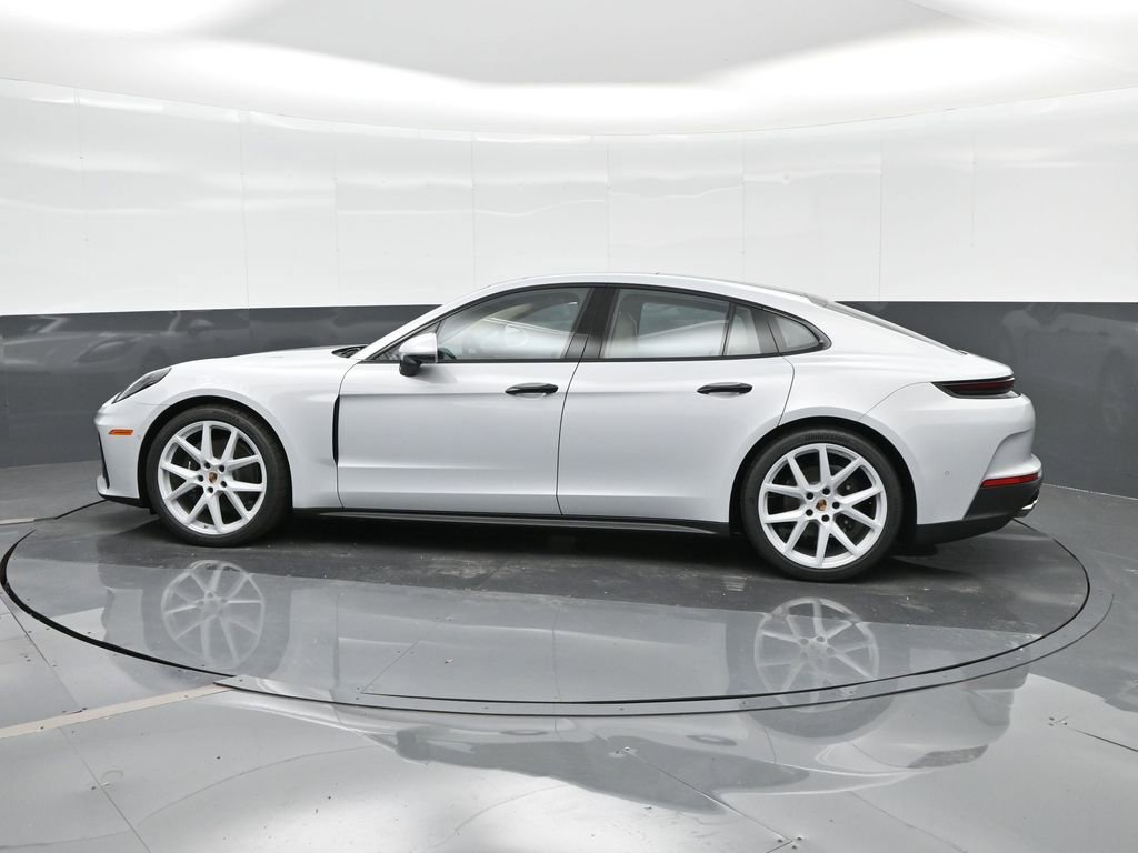 New 2025 Porsche Panamera image 2